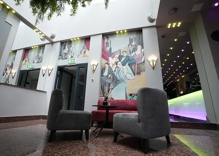 Aparthotel Boutique Kaiser - & 4*